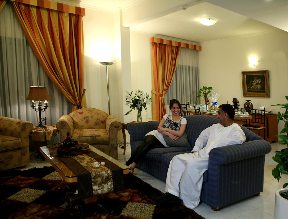 Khalidia Hotel Apartments Dubai Room photo